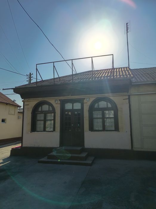 Маргилон центрдан 45-50 кв/м нотурар жой арендага берилади!