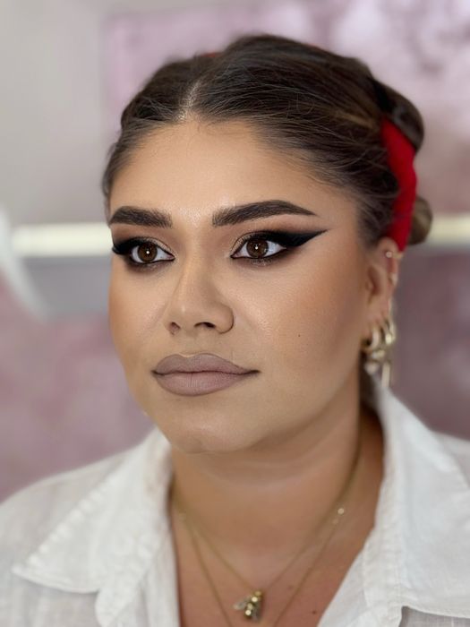 Ofer servicii de make-up