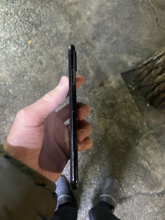 Iphone xs max 256 tali.