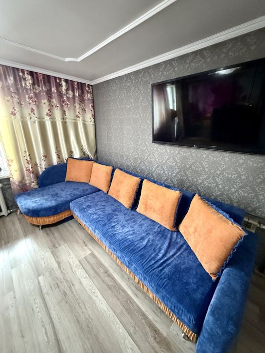 Продам угловой диван-трансформер