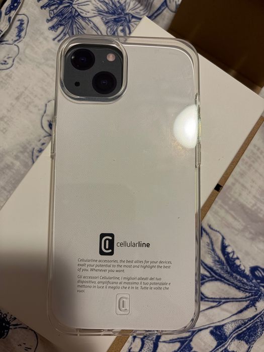 Чисто нов силиконов калъв за iphone 13 от Cellularline