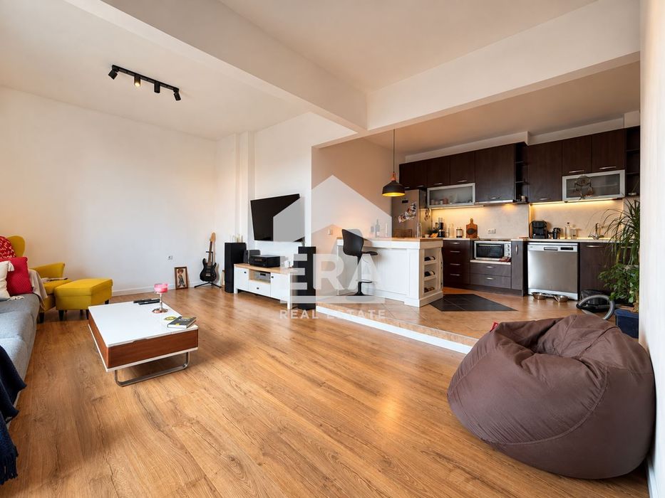 Продава се Двустаен апартамент в София, Оборище - 60 кв.м за 4584 €/кв.м - Снимка #2