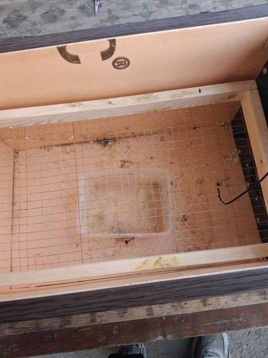 Инкубатор сотилади