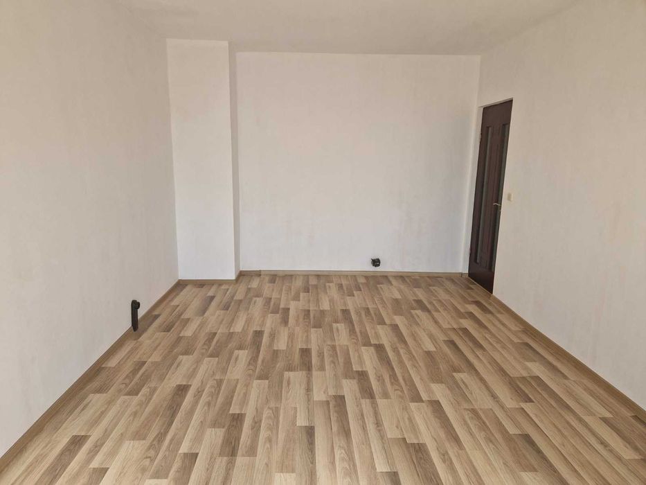 Продава се Тристаен апартамент в Ямбол, Боровец - 68 кв.м за 1125 €/кв.м - Снимка #12
