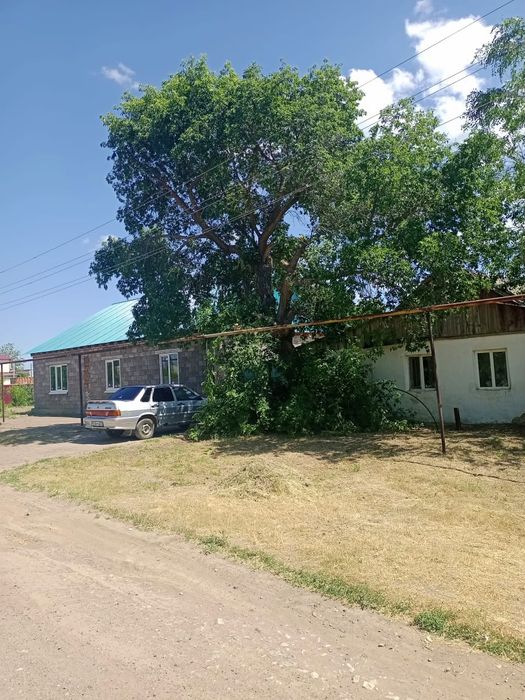 Продаётся 2 домa  за 8.5 млн можно раздельно