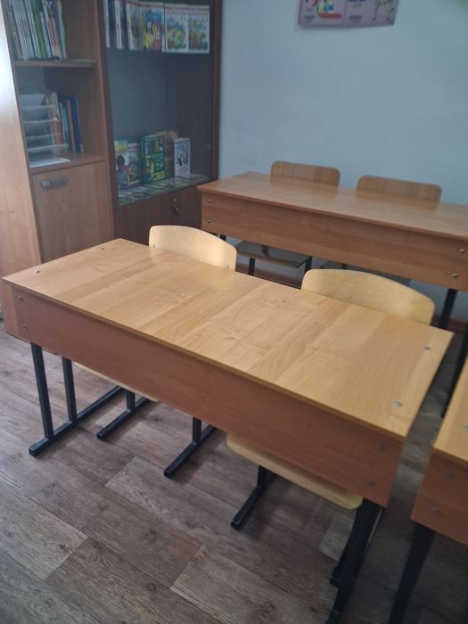 Продам новые парты