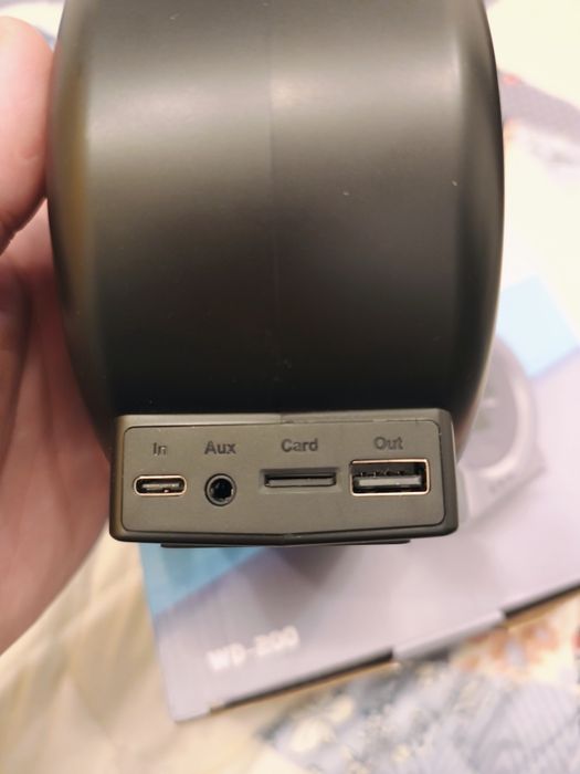 Încărcător wireless 15W,boxa bluetooth,radio,ceas,alarma,card