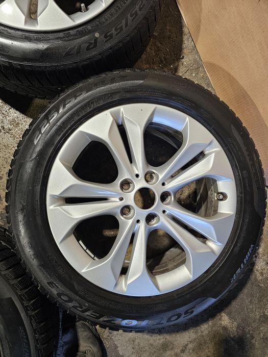4 jante originale BMW X1 F48 5x112 cu anvelope iarna 225 55 17 Pirelli