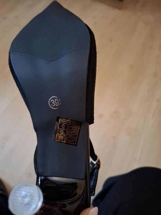 Официални обувки