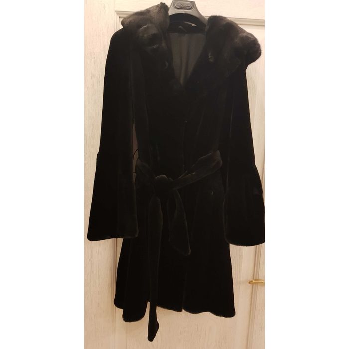 Продам норковую шубу