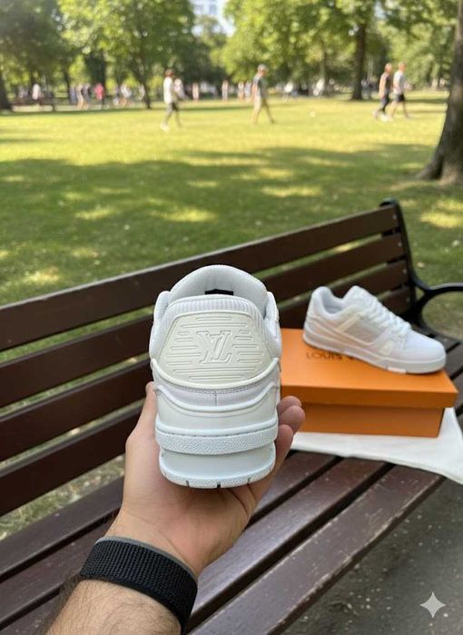 Adidasi LV Trainers Alb - Produs Full Box Premium