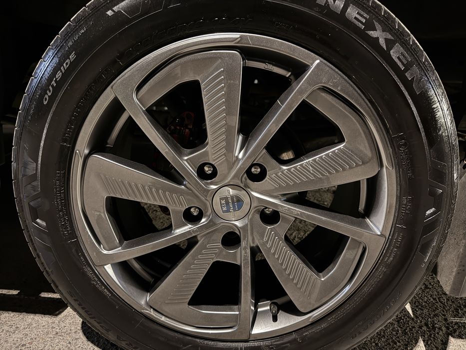 Продам диски 18 размер новые