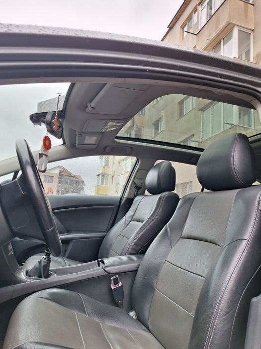 Toyota Avensis 177 CP