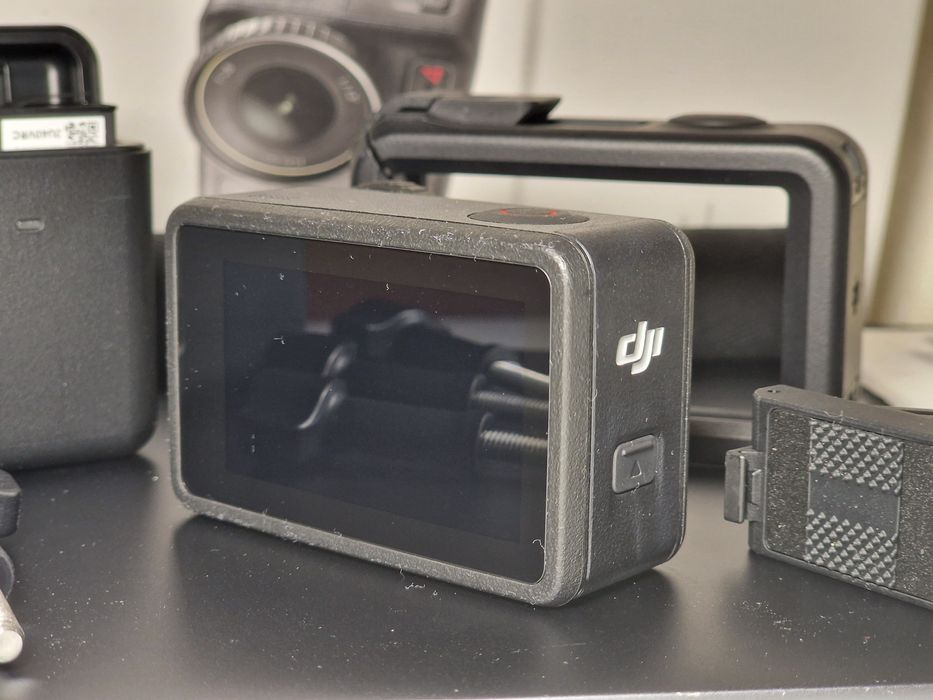 DJI Osmo Action 4 Adventure Combo