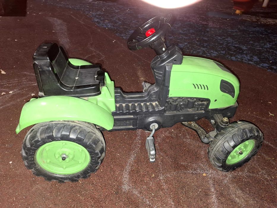 Tractor cu pedale verde Falk 2057 Country Farmer