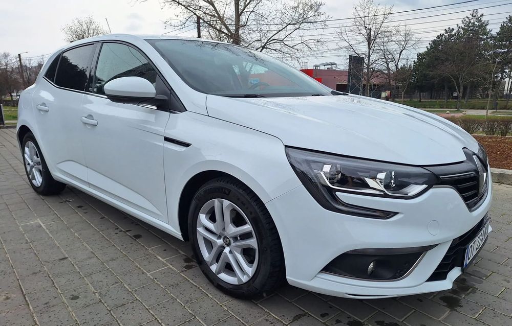 Renault Megane 1.5 dci / AUTOMATA/ navigatie / faruri Led / km reali /