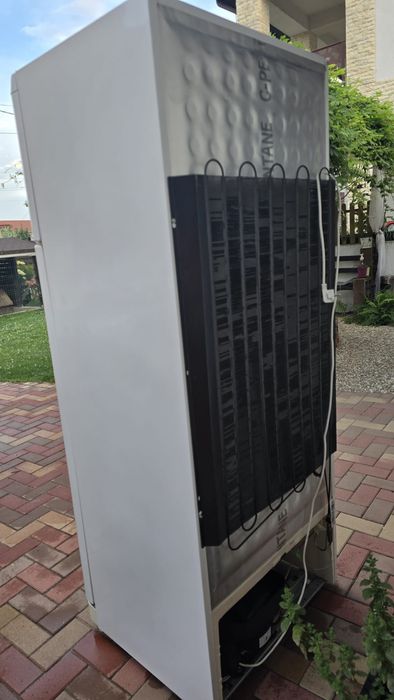 Frigider cu congelator