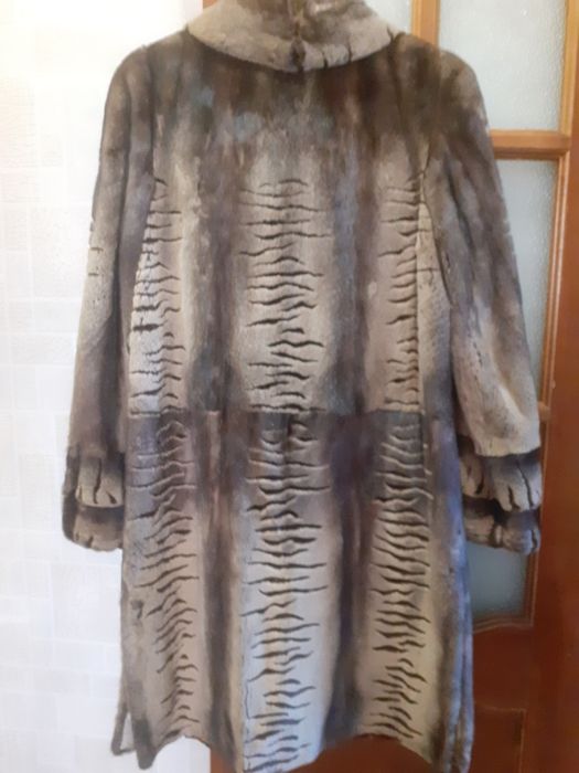 Продам норковую шубу.