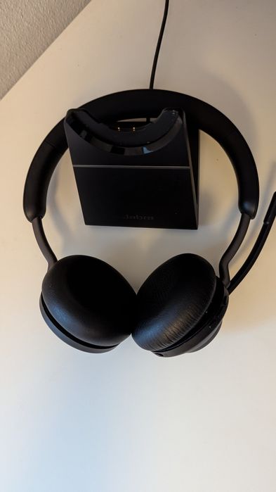 Căști wireless & luetooth Jabra Evolve2 65 cu docking station