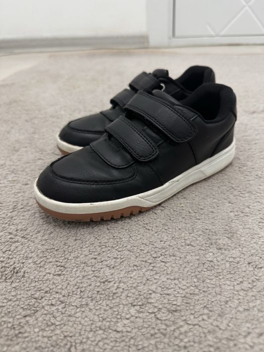 Кроссовки кожаные б/у