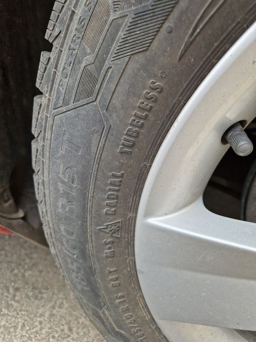 De vanzare 4 anvelope