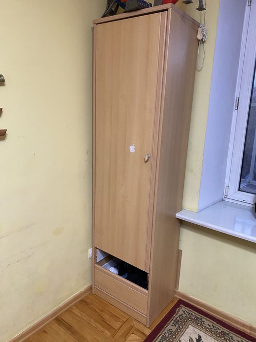 Продам 2  детских шкафа