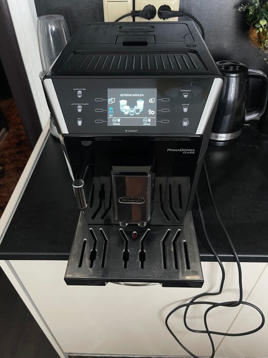 Кафемашина Delonghi Primadonna Class