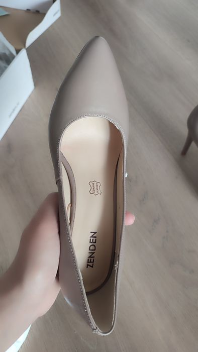 Туфли на шпильке