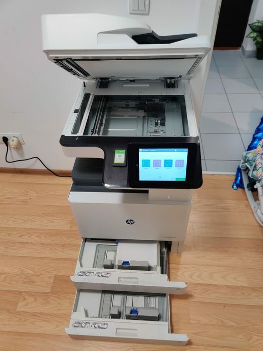 Imprimanta Multifuncțională Profesională HP Color LaserJet MFP E77830