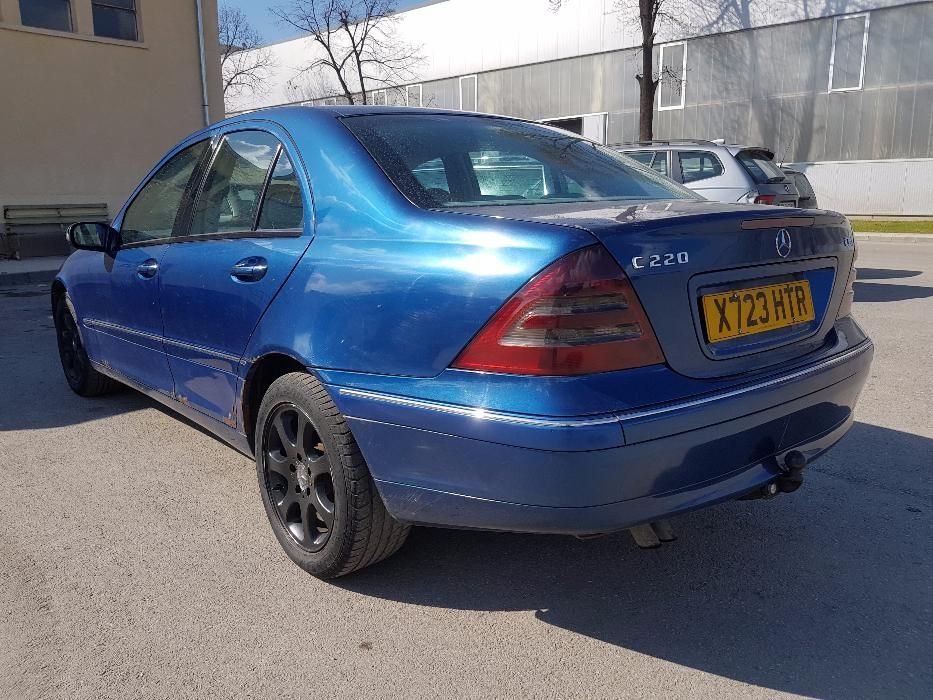 На Части Mercedes C-класа W203 220 CDI Автоматик Кожа Мерцедес ЦДИ
