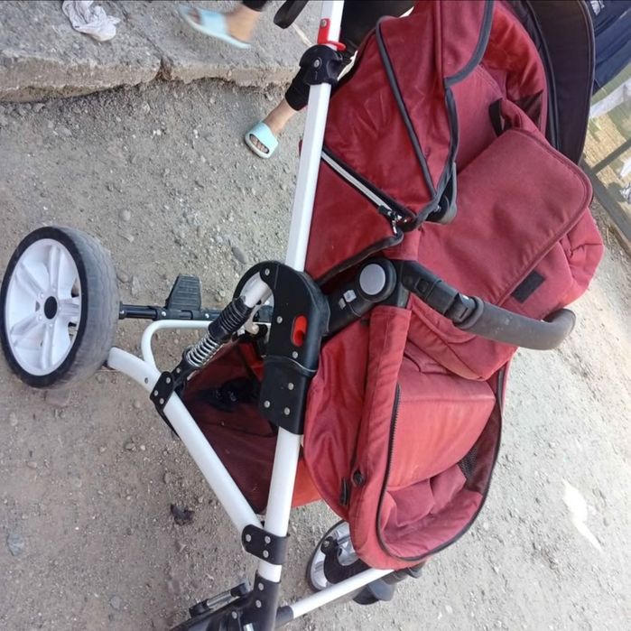 De vânzare cărucior copii 2 in 1