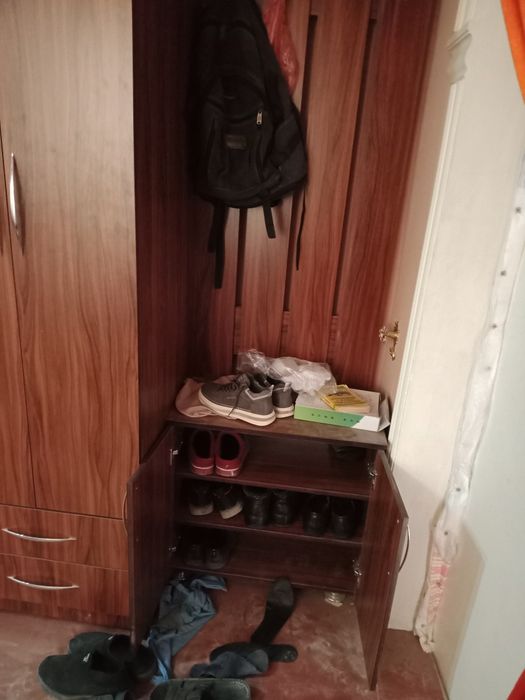 Прихожка сотилади тезда. Продается шифоньер - прихожая в идеальном сос