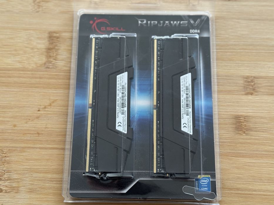 G.Skill RipjawsV 16GB (2x8GB) DDR4 3200MHz CL16 Desigilat
