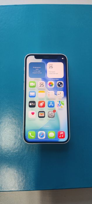 Продам Айфон 12 mini.