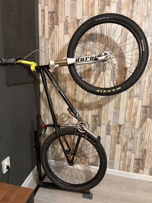Bicicleta Dirt Jump NS Bikes 26
