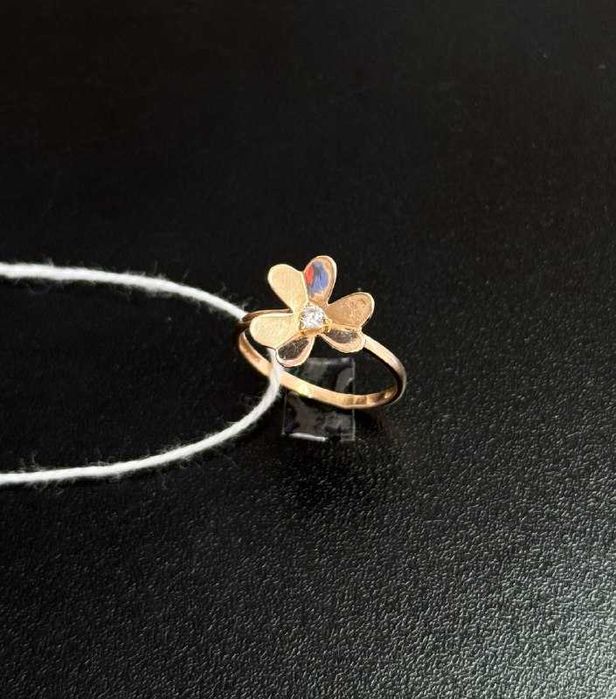 Золотоe кольцо 1.43г