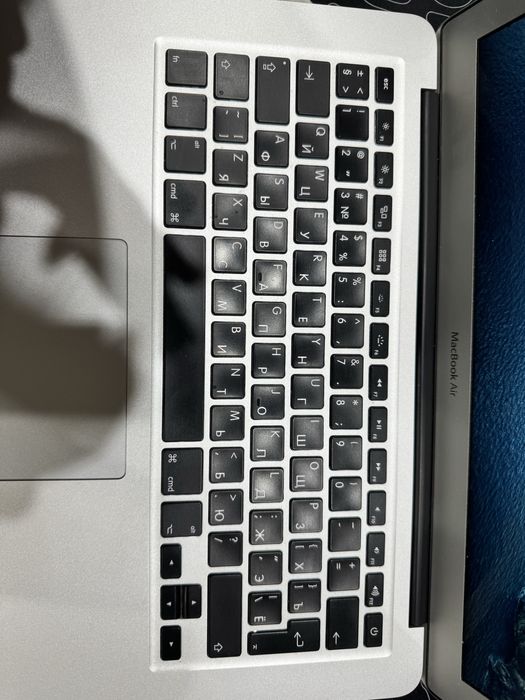 MacBook Air 13 4/256gb 2013