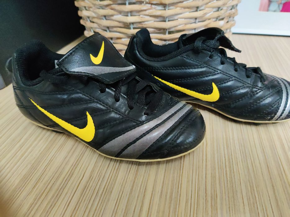 Ghete fotbal Nike 27