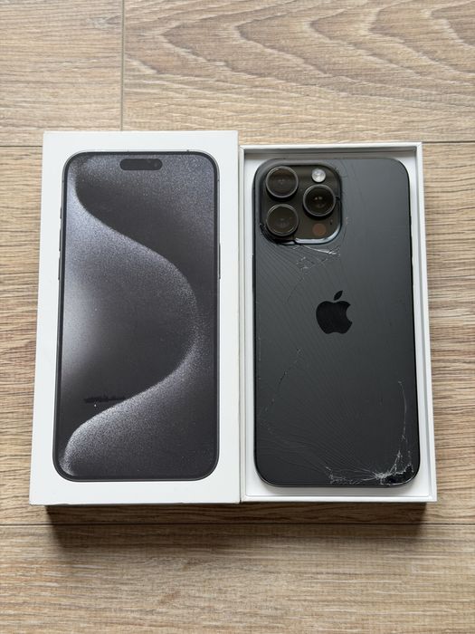 Iphone 15 Pro Max, 512 gb, bat.84%, negru - sticla spate fisurată