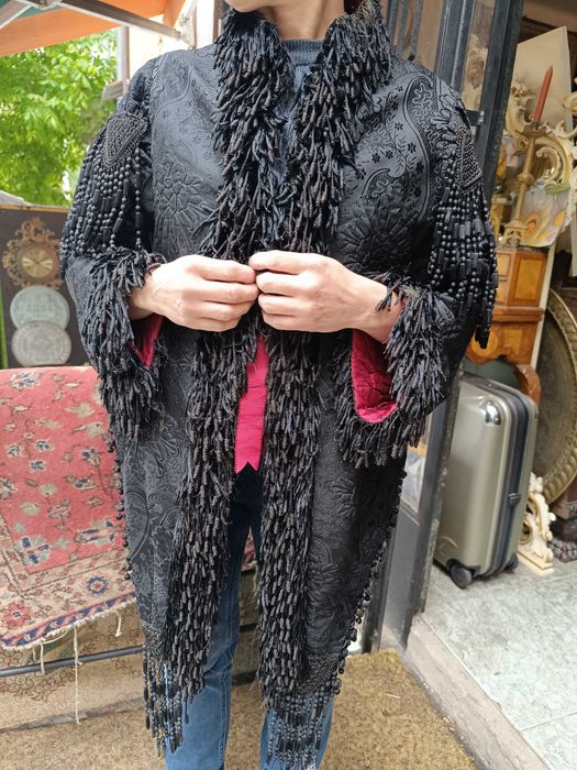 Уникална дамска връхна дреха от началото на 20 век – запазена!