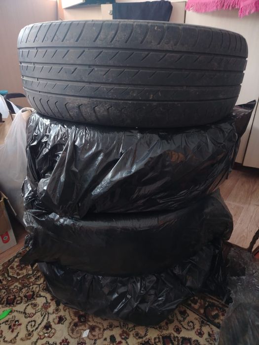 Шина 215*60*R16.