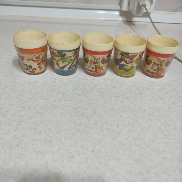 Бокалы продаю большие