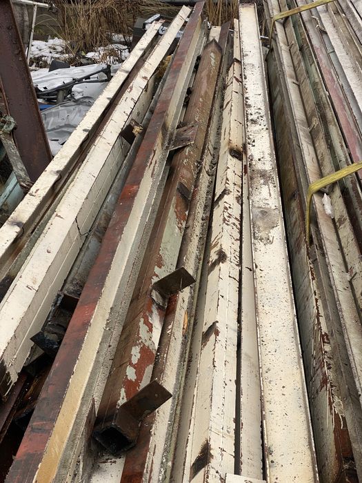 Продам угольник 7 ка