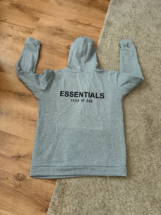 Hanorac essentials
