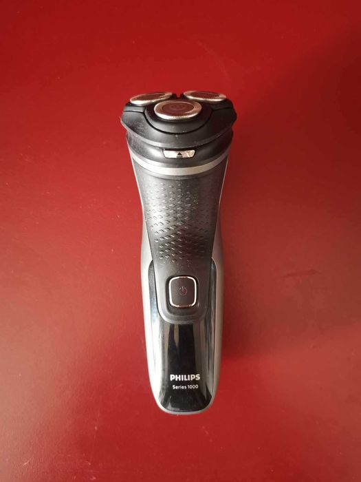 Aparat de barbierit electric Philips Seria1000 S1332/41