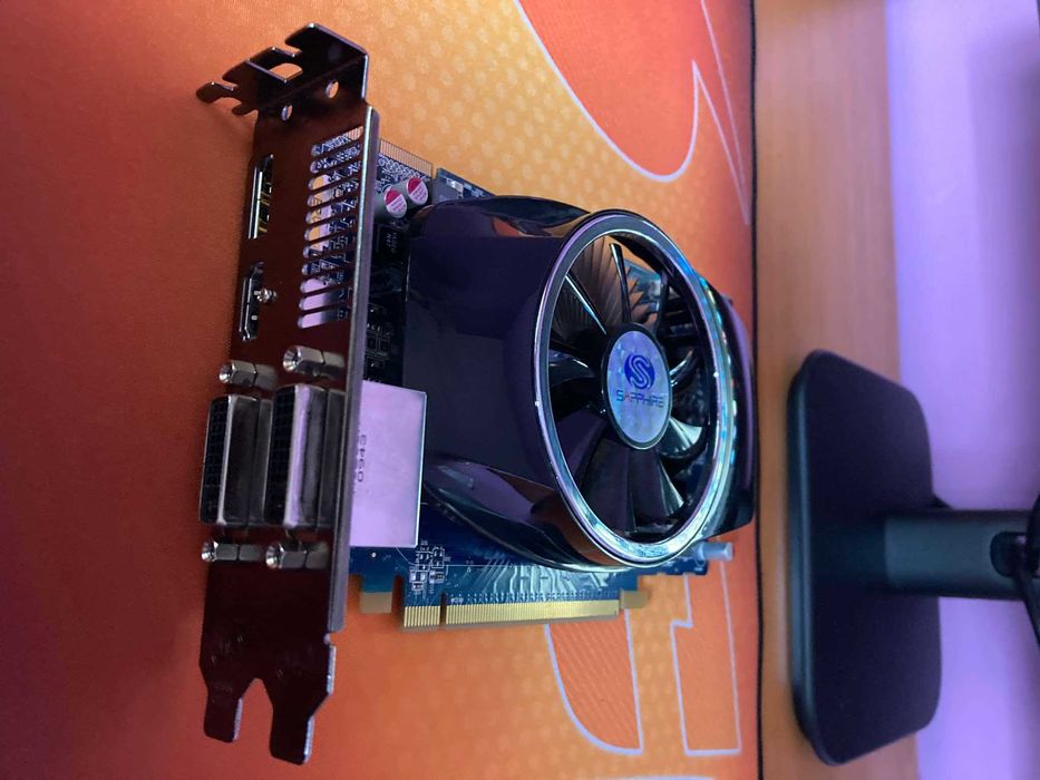 Видео карта AMD RADEON SAPPHIRE HD 5750 1GB 128BIT