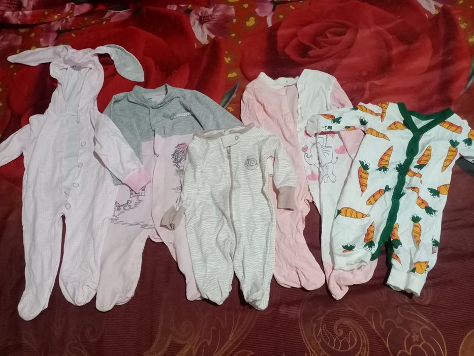 Qizchalar uchun kiyimlar