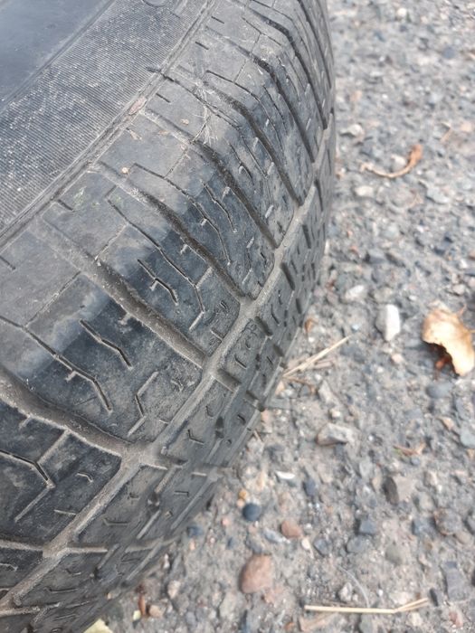 Шина 235/75 R15. На запаску.