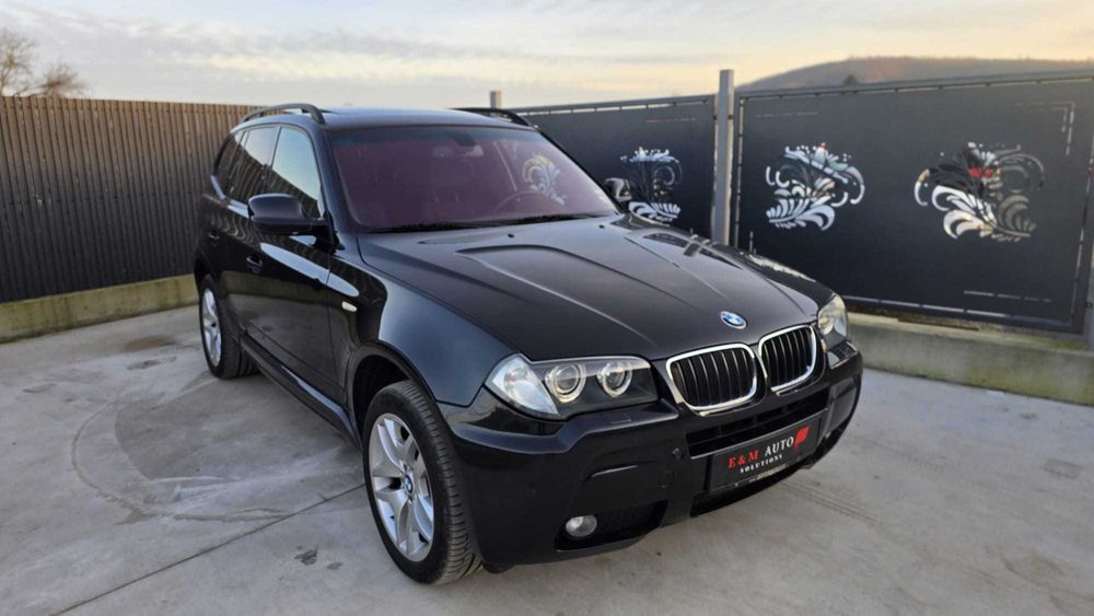 BMW X3 xDrive18d M-Pack interior/exterior