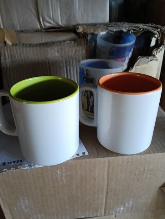 Căni diferite  culori noi